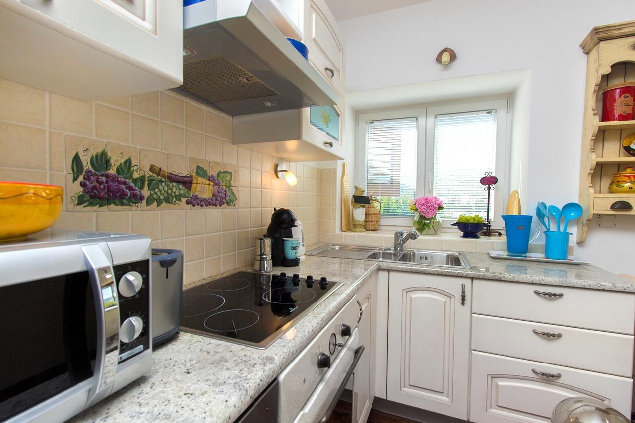 ז'אבוריץ' Sea Breeze - Front Sea Apartment מראה חיצוני תמונה