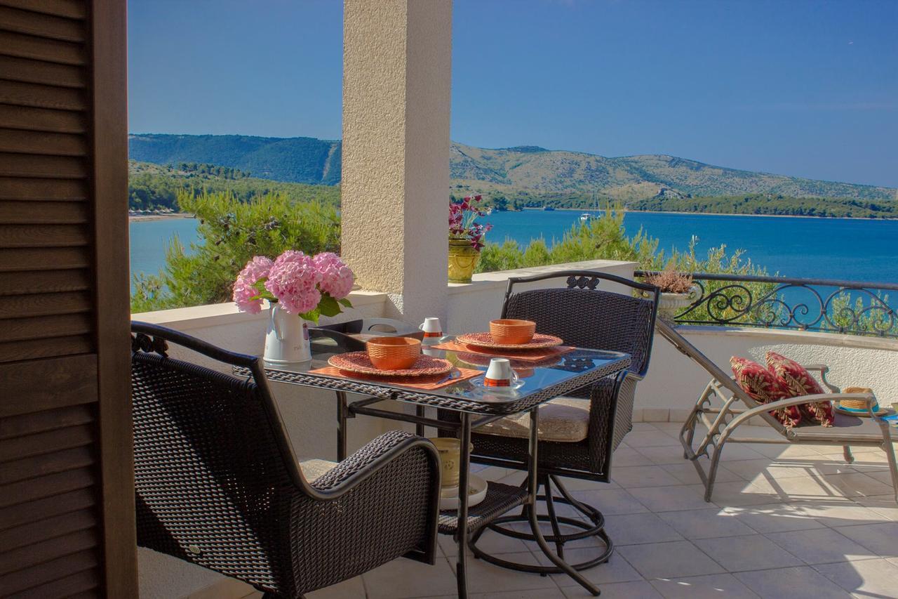 ז'אבוריץ' Sea Breeze - Front Sea Apartment מראה חיצוני תמונה